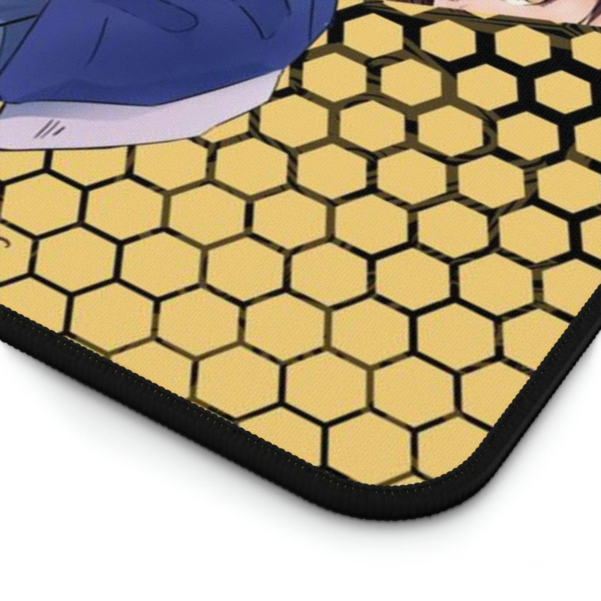 Chizuru / Desk Mat