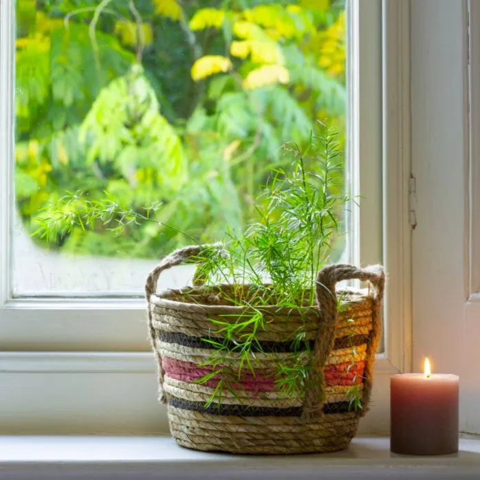 Set of Four Round Straw & Corn Baskets - Natural Rose